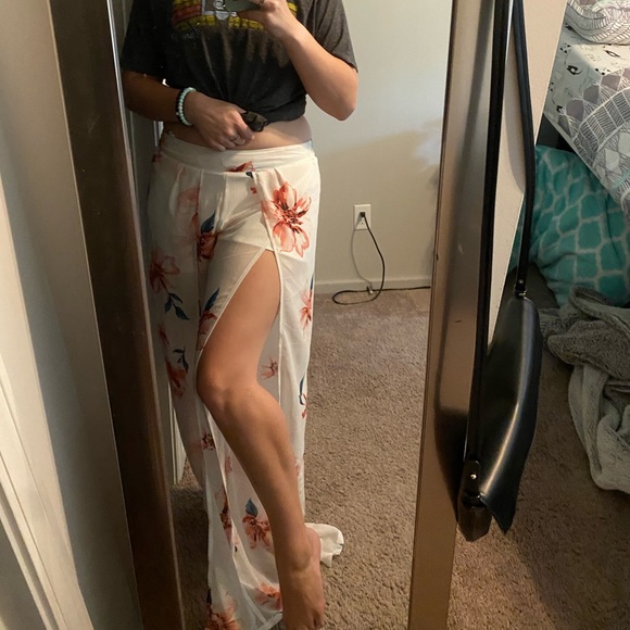 Floral pants - Picture 10 of 10